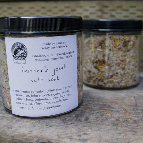 Bath salt for knitters' joints by Sunflower Knit