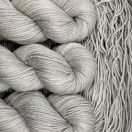 Amulette Fingering Yarn by Pause sur le Temps