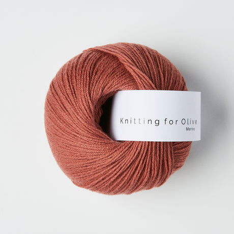Kit de tricot - Écharpe à capuche, Alex hood par Pernille Larsen