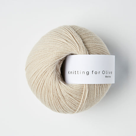 Kit de tricot - Écharpe à capuche, Alex hood par Pernille Larsen