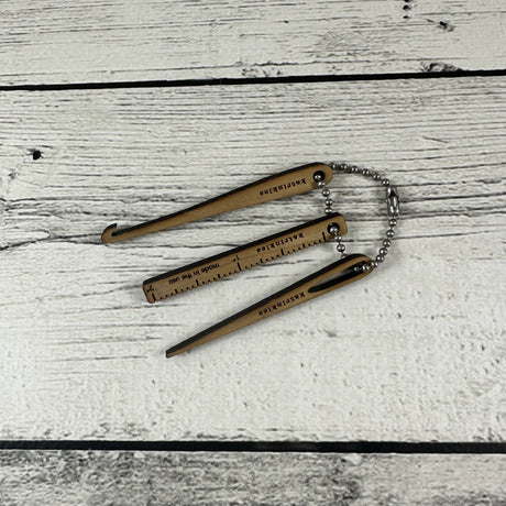 Porte-clés Fix It par Katrinkle