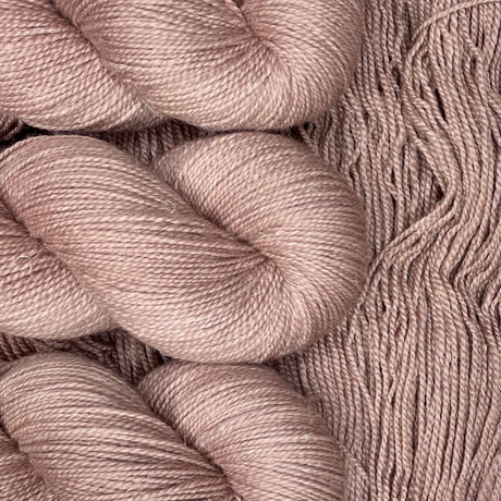 Amulette DK yarn by Pause sur le Temps