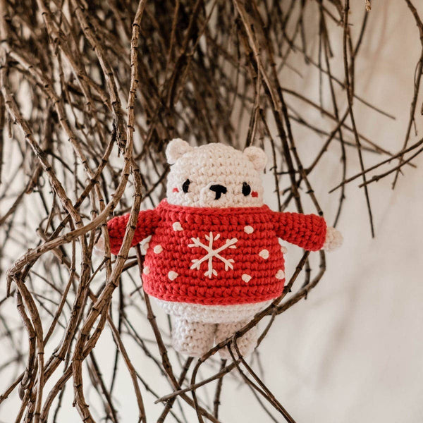 Crochet Kit – Yule the Polar Bear by Hoooked
