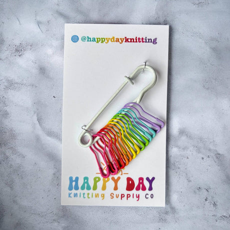 Stitch holder with 12 bulb markers by Happy Day Knitting