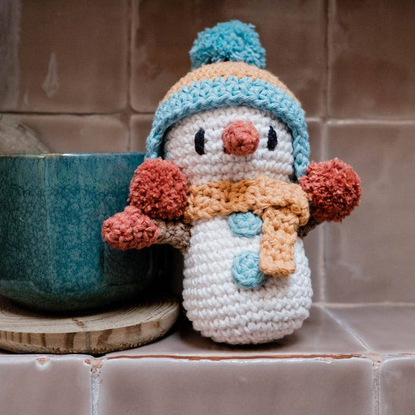 Crochet Kit – Jingle the Snowman by Hoooked