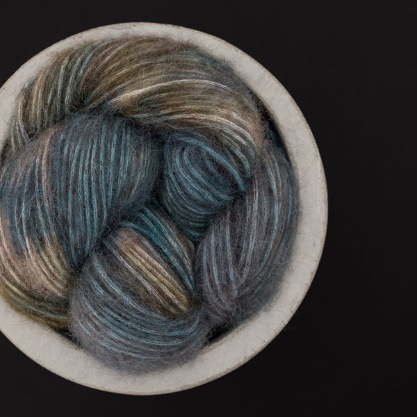 Yarn bundle - Free spririt Scarf by SuviKnits