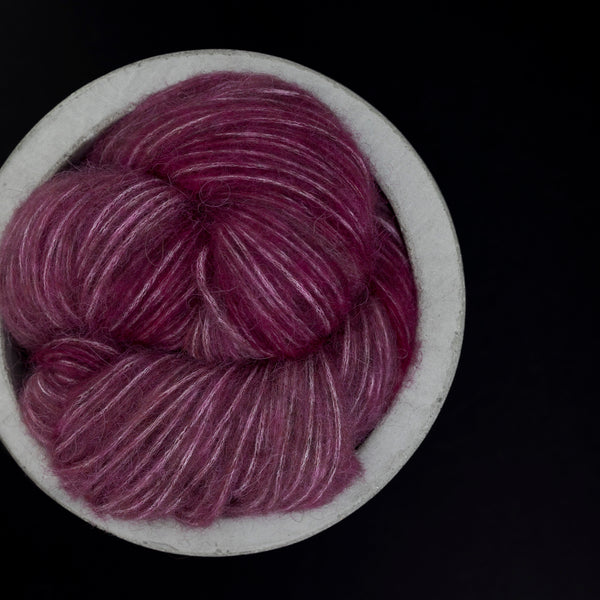 Yarn bundle - Free spririt Scarf by SuviKnits
