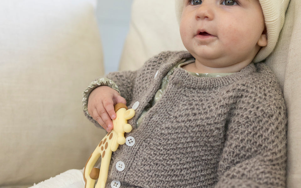 Kit de tricot - Cardigan Alice en Pernilla par Camille Descôteaux