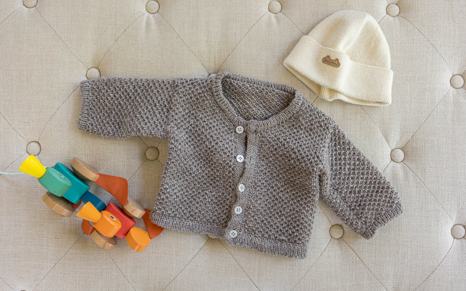 Kit de tricot - Cardigan Alice en Pernilla par Camille Descôteaux