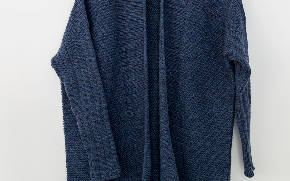 Kit de tricot - Cardigan Clair de lune en Peruvian par Paule Trudel Bellemare