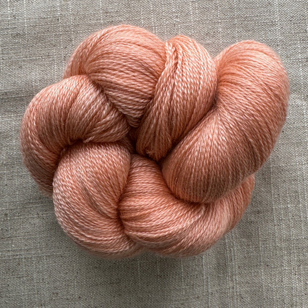 Yarn bundle - Adventitious T-shirt by Olga Putano