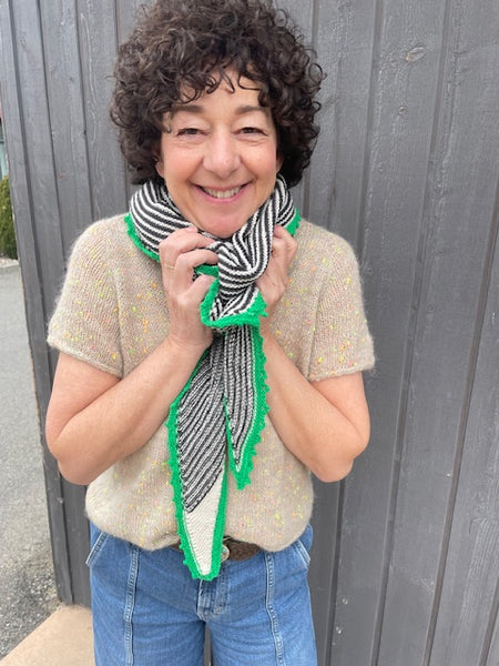 Kit de tricot - Châle Beyond the lines par Lulu Designs