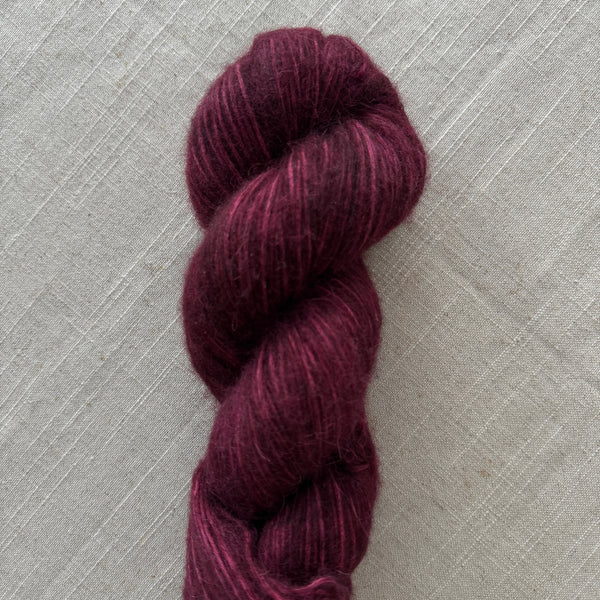 Yarn bundle - Free spririt Scarf by SuviKnits