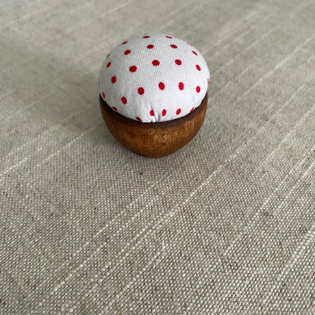 Pelote à épingles par Atelier Cin