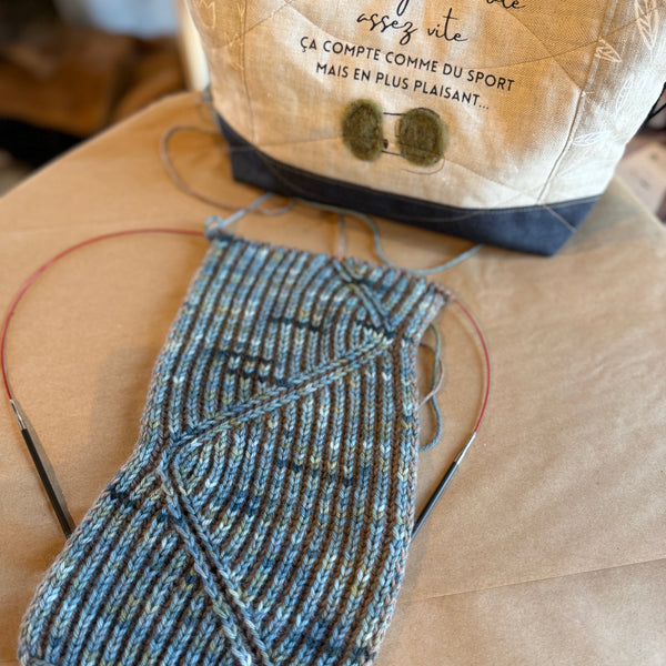 Kit de tricot - Pas-à-pas Foulard Swish par Tanis Lavallee