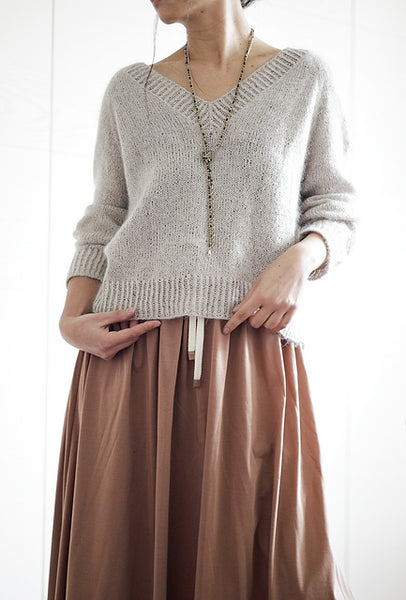 Kit de tricot - Basic V Light par Minimi Knit Design