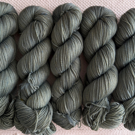 Fibre Carpe Diem – One-of-a-kind skeins