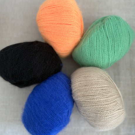 Kit de tricot - T-Shirt Niri Rayé top-down par Katia