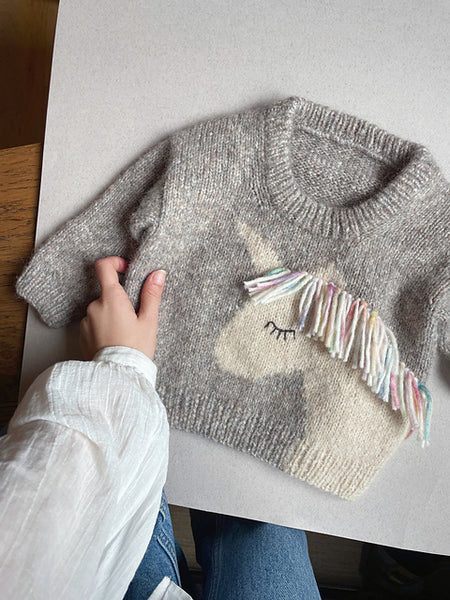 Kit de tricot - Chandail Always 4-ever Unicorn par Wool & Beyond