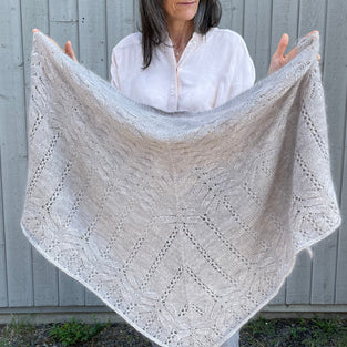 Kit de tricot - Lolina Shawl par Gabrielle Vézina