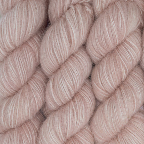 Yarn bundle - Wusai Shawl by Teti Lutsak