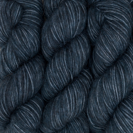 Yarn bundle - Wusai Shawl by Teti Lutsak