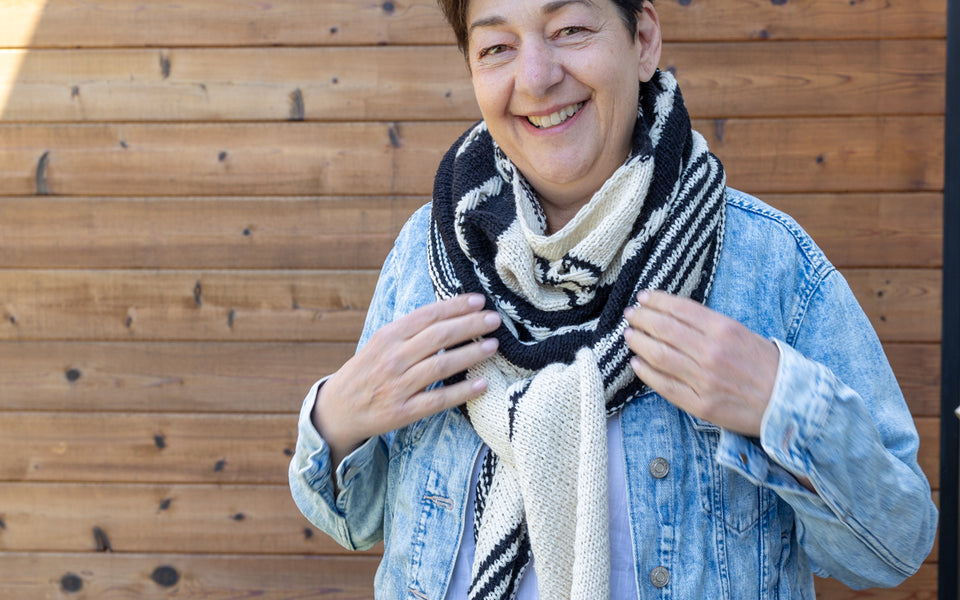 Kit de tricot - Keep me shawl par Lucie Paquet