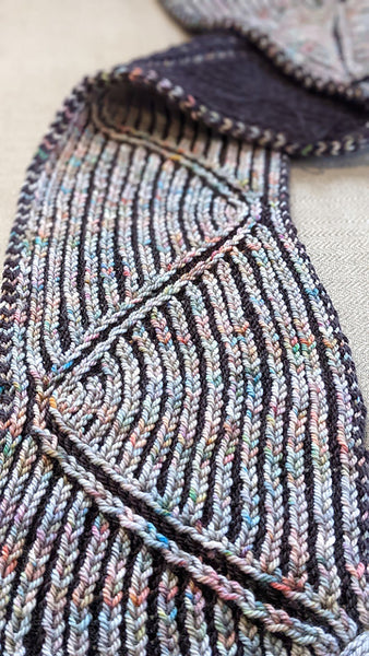 Kit de tricot - Pas-à-pas Foulard Swish par Tanis Lavallee