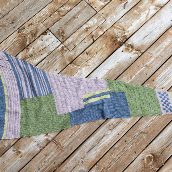 Knitting kit – Parallaxe Shawl by Henriette Corbeil