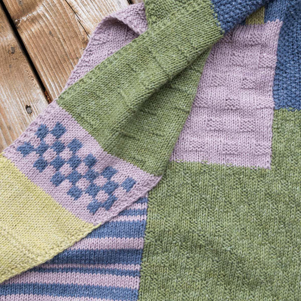 Knitting kit – Parallaxe Shawl by Henriette Corbeil