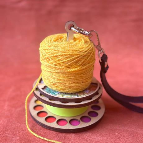 The Whirl – Mini Minder Holder by Lemonwood