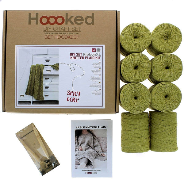 Knitting kit – Cabled Blanket by Hoooked