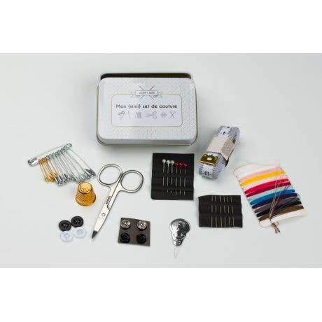 My (mini) sewing kit by Com'1dée