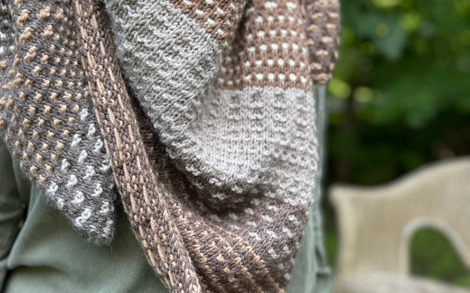 Kit de tricot châle Nightshift par Andrea Mowry