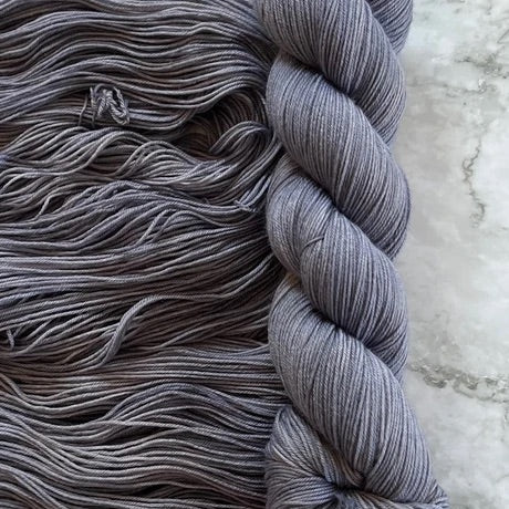 Yarn kit for Darling Emma blazer by Joji Locatelli